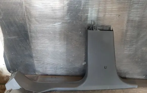 Skoda Superb B6 (3T) (B) pillar trim (bottom) 3T0853369