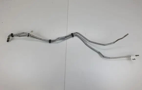 Land Rover Discovery 5 Fuel main line pipe GJ329H334AH