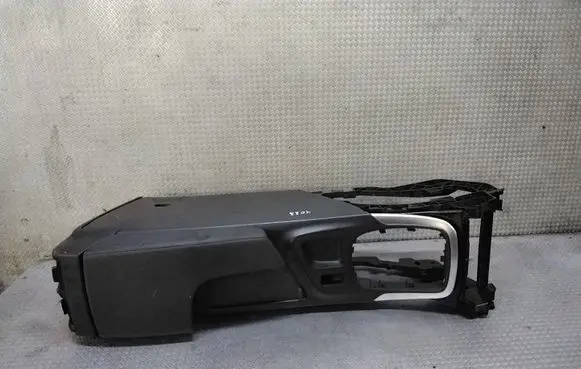 Opel Insignia A Center console 