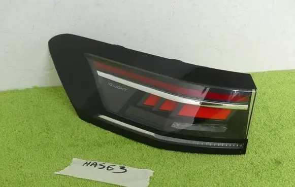 Volkswagen PASSAT B9 Rear/tail lights 3J0945207