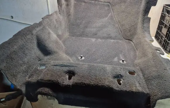Volvo V70 Front floor carpet liner P39857109 39857109 1633323