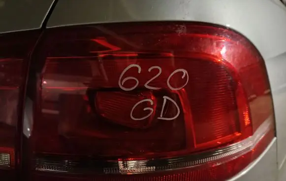 Volkswagen PASSAT B7 Rear/tail lights