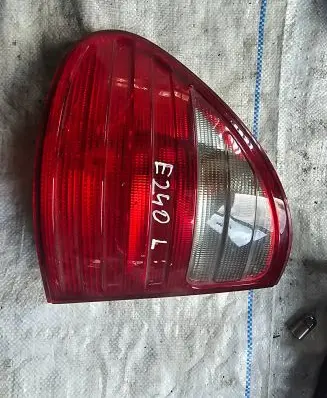 Mercedes-Benz E W210 Rear/tail lights A2108209464