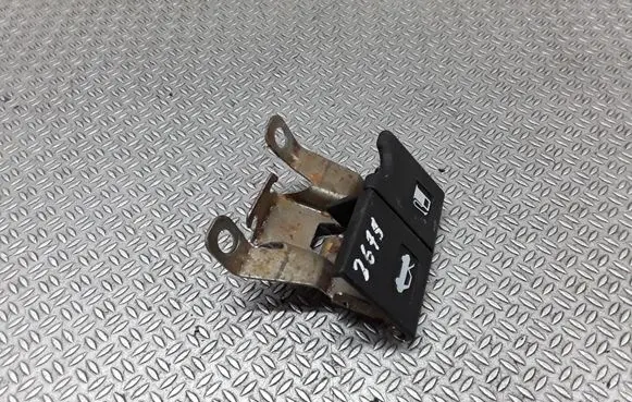 Nissan Note (E11) Engine bonnet (hood) release handle