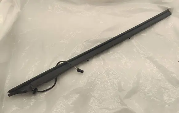 Jeep Grand Cherokee Tailgate/trunk side cover trim 68165048 1005562