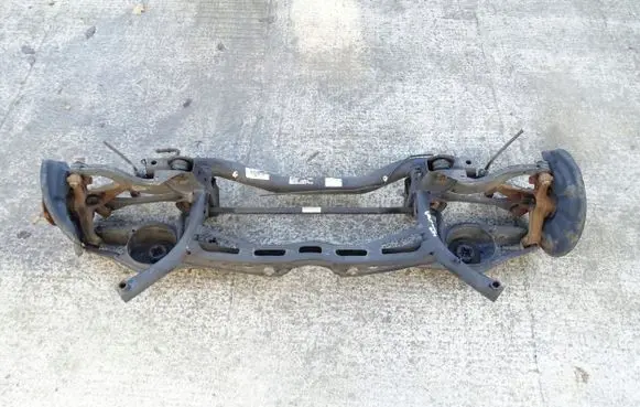 Volkswagen Golf VII Rear axle beam 5Q0505315G