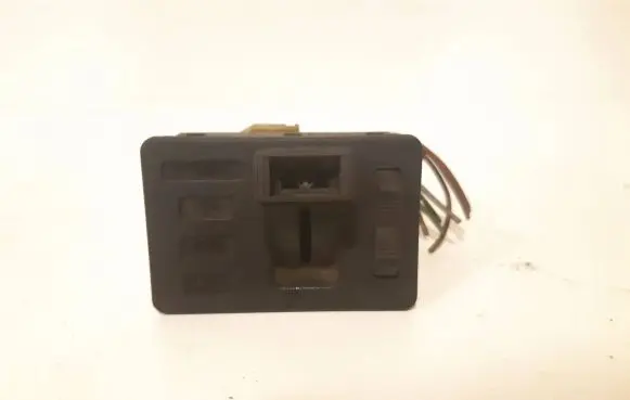 BMW 5 E28 Fog light switch 1369946