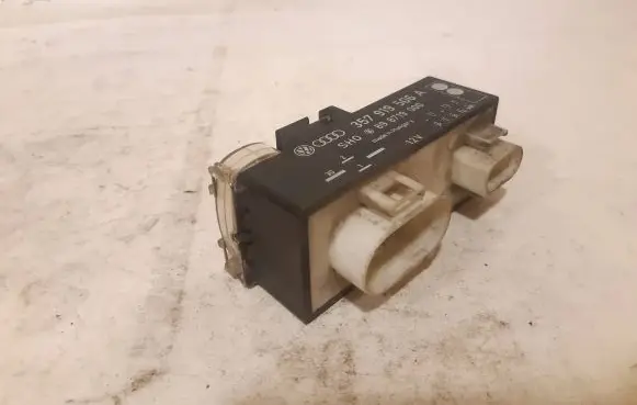 Volkswagen Sharan Coolant fan relay 357919506A 898719000