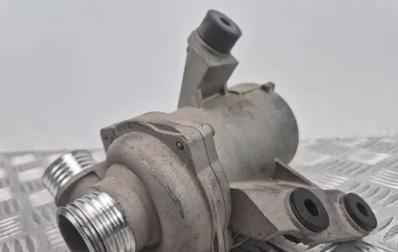 BMW 3 E90 E91 Electric auxiliary coolant/water pump 17669711