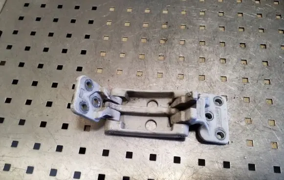 Mercedes-Benz Sprinter W906 Front door upper hinge
