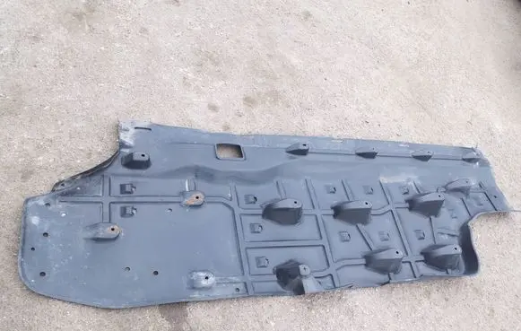 Maserati Levante Side bottom protection 670032423SX 670032423