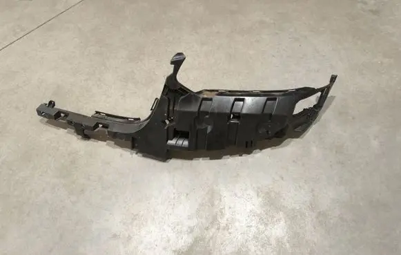 BMW X3 G01 Front bumper mounting bracket 