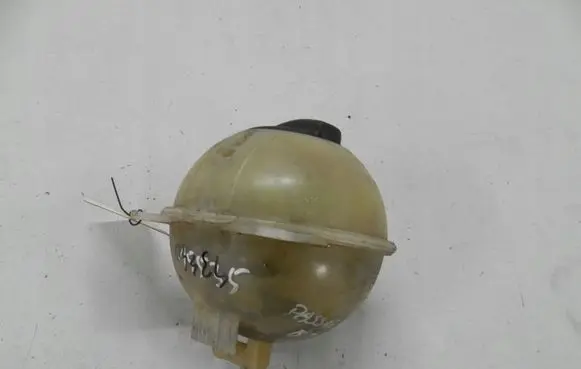 Volkswagen PASSAT B3 Coolant expansion tank/reservoir 1H0121407