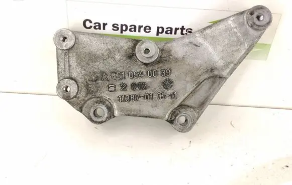 Mercedes-Benz E W212 Engine mounting bracket DALISID2342 A6510940039 6510940039