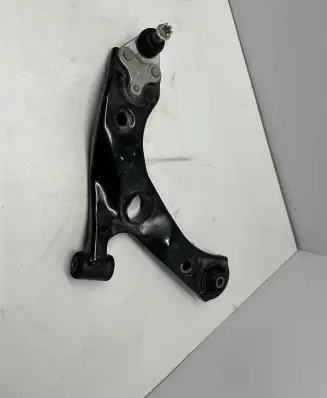 Toyota C-HR I Front lower control arm/wishbone