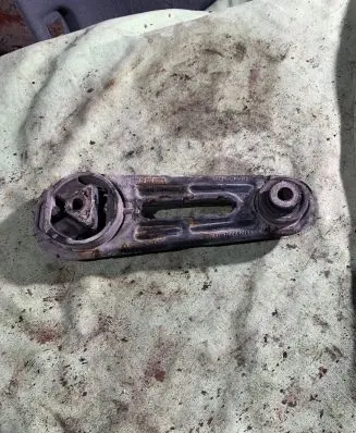 Nissan Micra Engine mount bracket 11310AX600 1300AY600