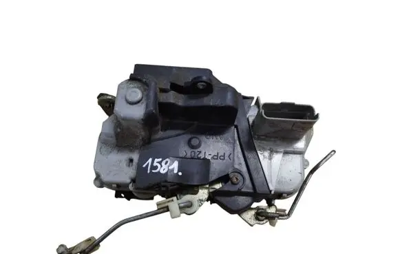 Peugeot 307 Front door lock 