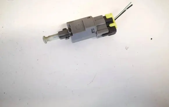 Mazda Premacy Brake pedal sensor switch ga2c6649y