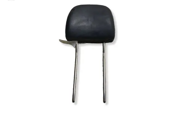 Audi Q7 4M Front seat headrest 