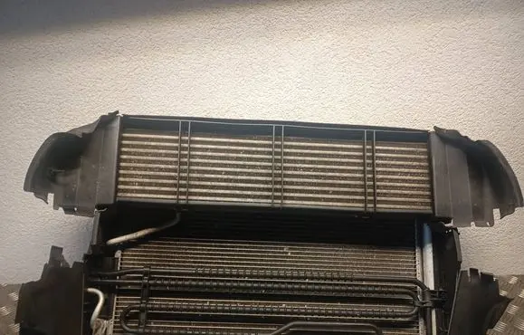 Volkswagen PASSAT B7 Radiator set 