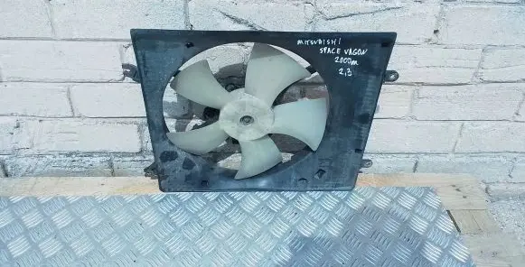 Mitsubishi Space Wagon Electric radiator cooling fan 4993003051