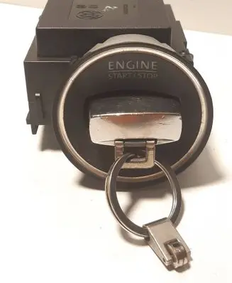 Volkswagen PASSAT B6 Ignition lock 3C0905843R 33303401 06870095
