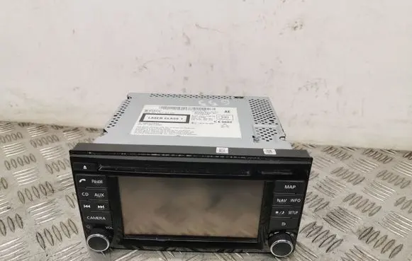 Radio/CD/DVD/GPS head unit