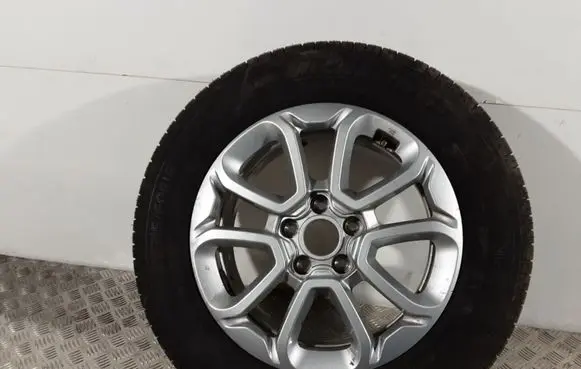 R16 alloy rim