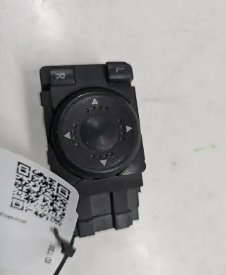 Volkswagen PASSAT B5 Wing mirror switch 3B1959565