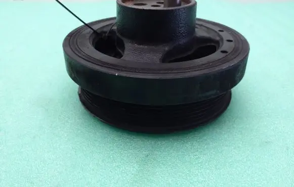 Mercedes-Benz C W204 Crankshaft pulley A6510350912