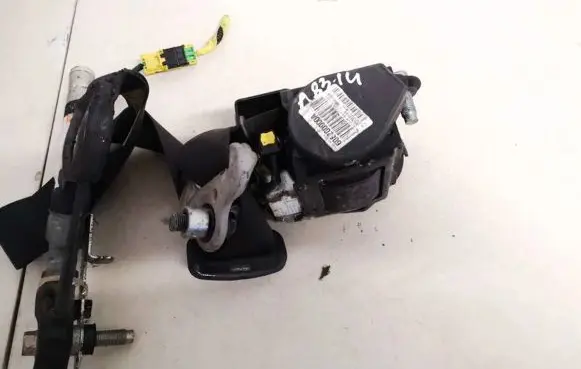 Honda CR-V Front seatbelt 81450swwe0 81450-sww-e0