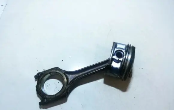 Audi A6 S6 C5 4B Piston with connecting rod