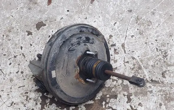 Opel Astra H Brake booster 13142359