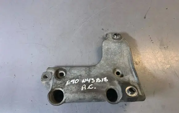 BMW 3 E90 E91 A/C compressor mount bracket 64557505980 7505980