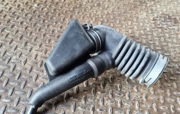Air intake duct part