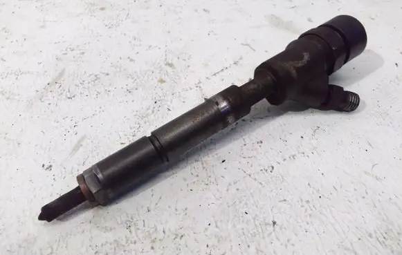 Toyota Corolla E120 E130 Fuel injector 0445110221 2367033012 065F4360B0