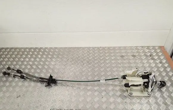Ford Kuga I Gear shifter/selector 8V4R7E395LA