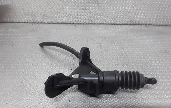 Clutch master cylinder