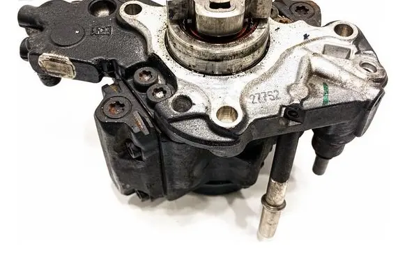 Ford S-MAX Fuel injection high pressure pump 9687959180