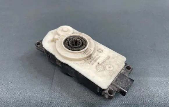 BMW X5 G05 Air flap motor/actuator 17204710 172047 988164501
