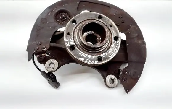 Citroen C4 II Picasso Front wheel hub