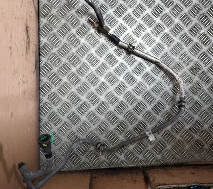 Land Rover Range Rover Sport L494 Fuel line pipe 939T518CB