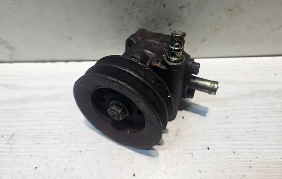 Isuzu Trooper Power steering pump 894408786 47003115