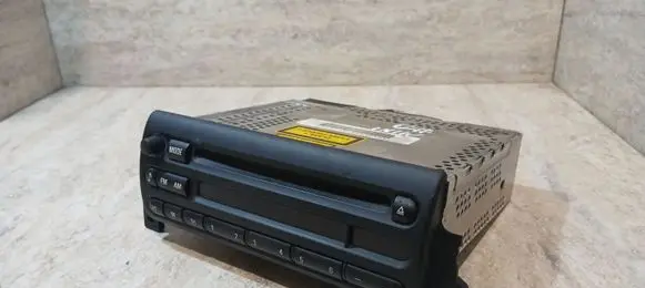 Mini One - Cooper R50 - 53 Radio/CD/DVD/GPS head unit 020201