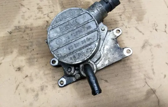 Opel Sintra Vacuum pump 90531396