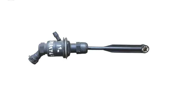 Renault Master III Clutch master cylinder 8200673232B