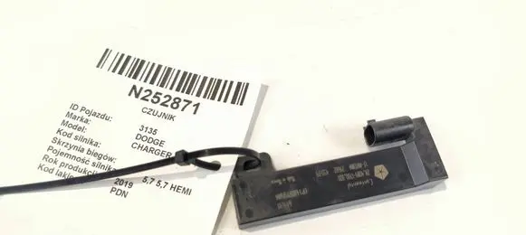 Dodge Charger Keyless (KESSY) go control unit/module 2840891700300 2168245539 68071978AA