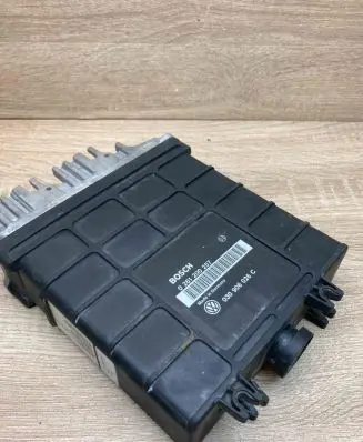 Volkswagen Golf III Engine control unit/module ECU 030906026C 0261200257