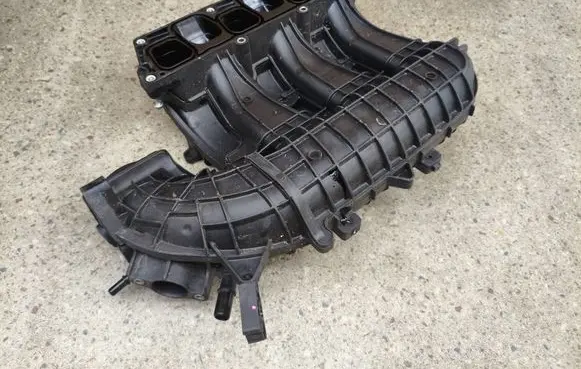 Ford Explorer VI Intake manifold B8EGD