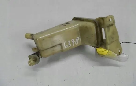 Volkswagen PASSAT B5 Power steering fluid tank/reservoir 8D0422373